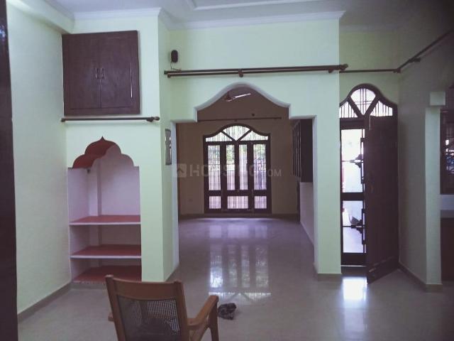 2 BHK Independent House in Gomti Nagar for rent Lucknow. The reference number is 18992871