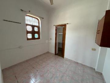 2 BHK Independent House in Gomti Nagar for rent Lucknow. The reference number is 20134709