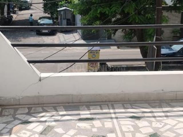 2 BHK Independent House in Gomti Nagar for rent Lucknow. The reference number is 20204694