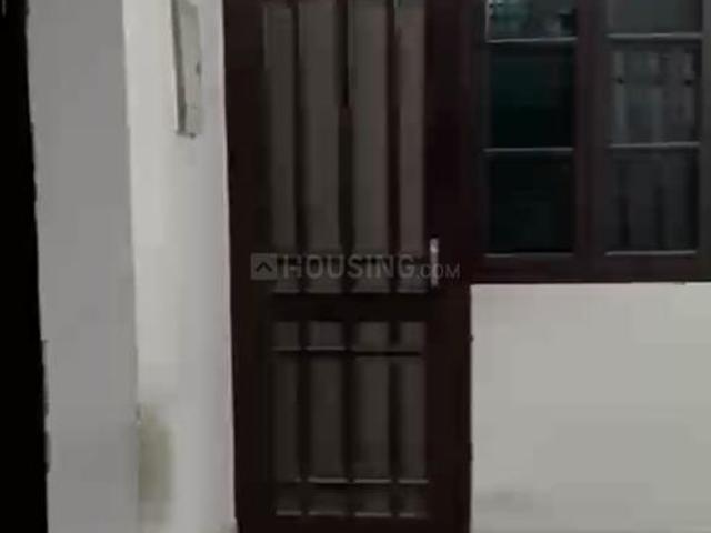 2 BHK Independent House in Gomti Nagar for rent Lucknow. The reference number is 21220606