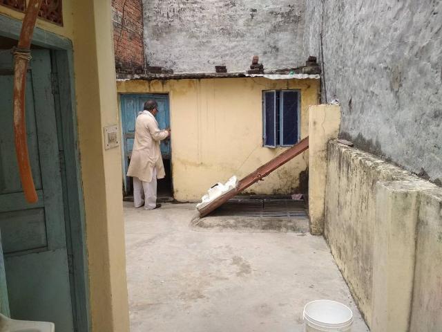 2 BHK Independent House in Gomti Nagar for rent Lucknow. The reference number is 6392184
