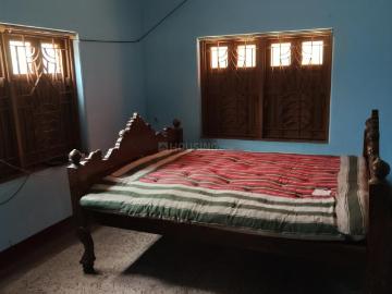 House to rent in Premises No 804 - Balcony