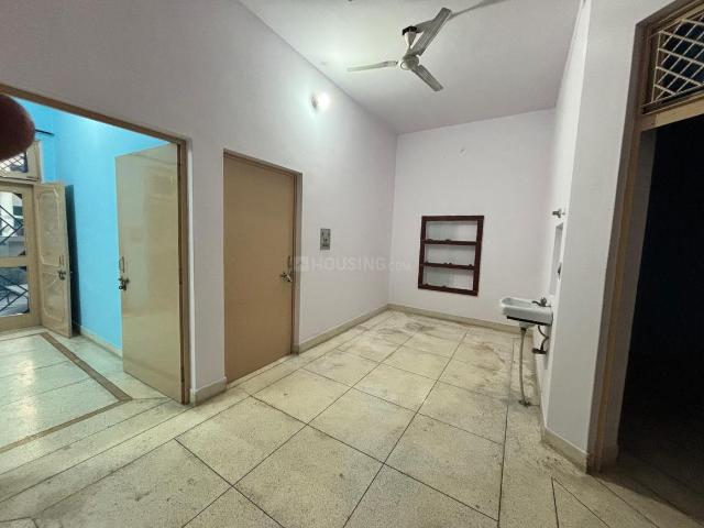2 BHK Independent House in Hem Chand Compound for rent Aligarh. The reference number is 18940710