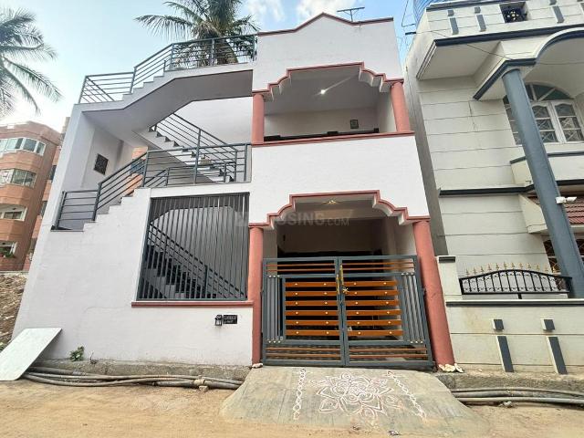 2 BHK Independent House in Hebbal for rent Bengaluru. The reference number is 20696457