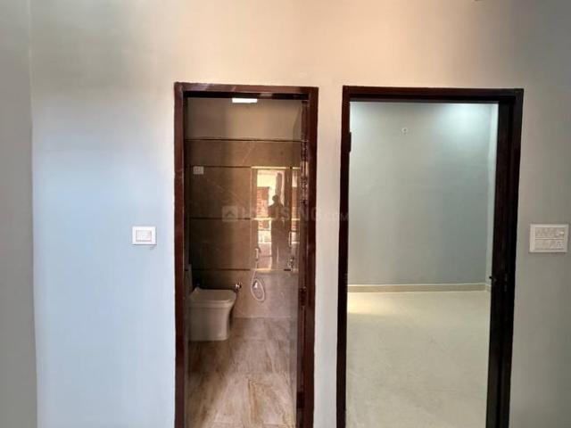 2 BHK Independent House in Ibadullapur Urf Badalpur for resale Greater Noida. The reference number is 21148117