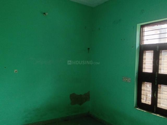 2 BHK Independent House in Janta Colony for rent Rohtak. The reference number is 20525263