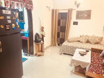 2 BHK Independent House in Janakpuri for resale New Delhi. The reference number is 6996247