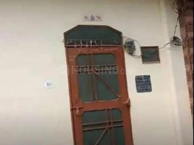 2 BHK Independent House in Jagrati Vihar for rent Meerut. The reference number is 19520424