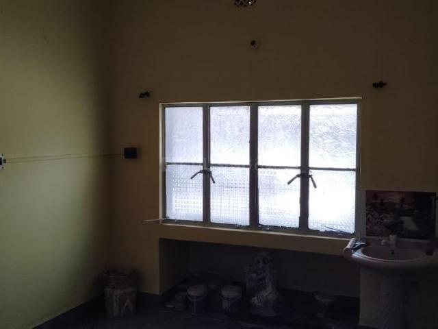 2 BHK Independent House in Joka for rent Kolkata. The reference number is 21395809