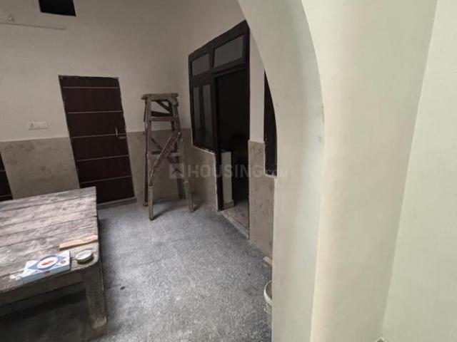 2 BHK Independent House in Kamla Nagar for rent Agra. The reference number is 18696315