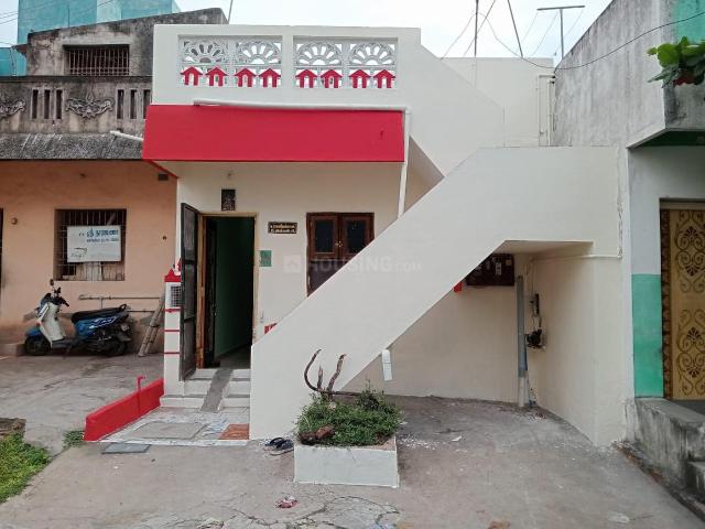 2 BHK Independent House in Kachipuram Town for rent Kanchipuram. The reference number is 21155027