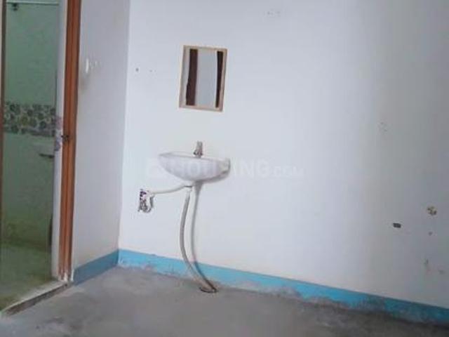 2 BHK Independent House in Kakarmata for rent Varanasi. The reference number is 14715572
