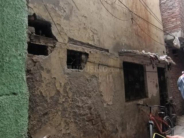 2 BHK Independent House in Kishan Ganj for resale New Delhi. The reference number is 20787058