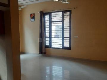 2 BHK Independent House in Kishanpura for rent Zirakpur. The reference number is 18436999