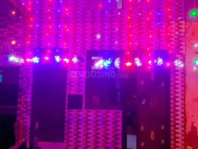 2 BHK Independent House in Krishan Vihar for resale New Delhi. The reference number is 18938808