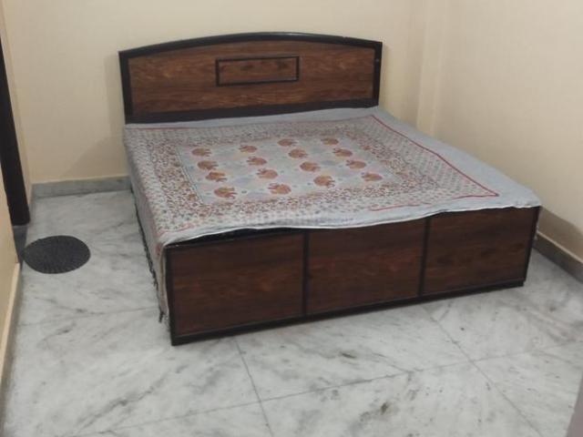 2 BHK Independent House in Laxmi Nagar for rent New Delhi. The reference number is 18891858