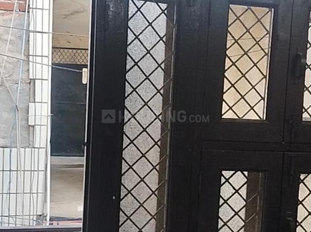 2 BHK Independent House in Laxmi Nagar for rent New Delhi. The reference number is 18240065