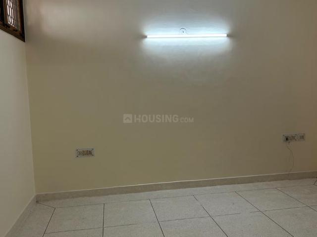 2 BHK Independent House in Laxmi Nagar for rent New Delhi. The reference number is 21184077