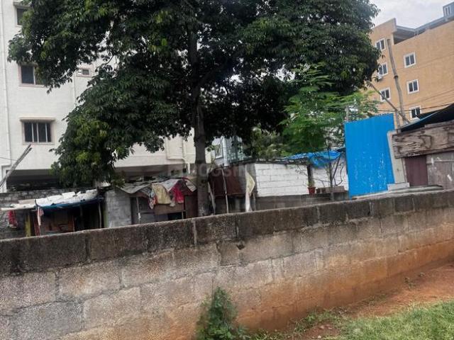 2 BHK Independent House in Madhapur for resale Hyderabad. The reference number is 21043364