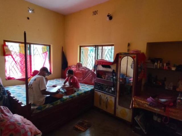 2 BHK Independent House in Madhyamgram for rent Kolkata. The reference number is 21395736