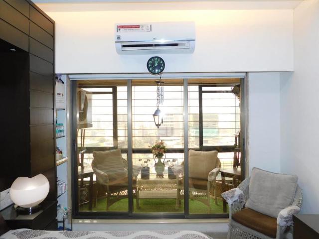 2 BHK Independent House in Malad West for resale Mumbai. The reference number is 20453575