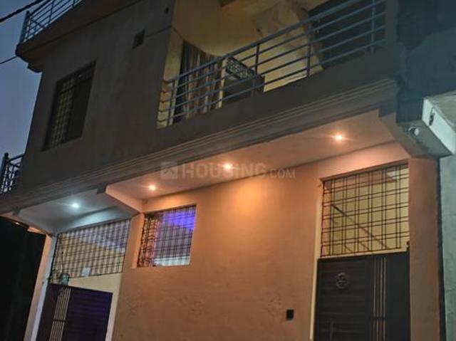 2 BHK Independent House in Meharavan Singh Purva for rent Kanpur. The reference number is 21305821