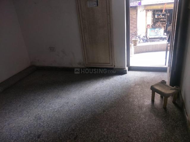 2 BHK Independent House in Model Town for rent New Delhi. The reference number is 8217547