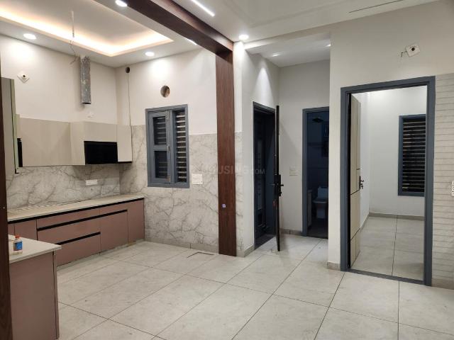 2 BHK Independent House in Model Town for rent Panipat. The reference number is 21005299