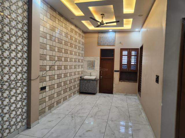 2 BHK Independent House in Model Town for rent Panipat. The reference number is 21168627