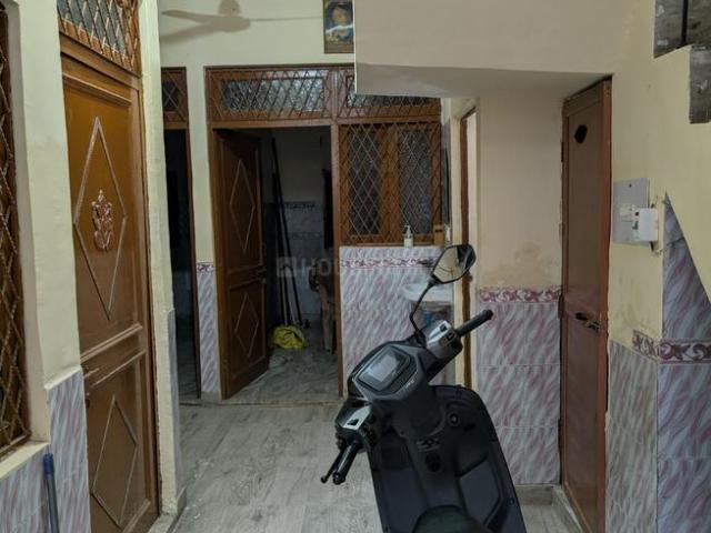 2 BHK Independent House in Molarband Extension for rent New Delhi. The reference number is 21062839