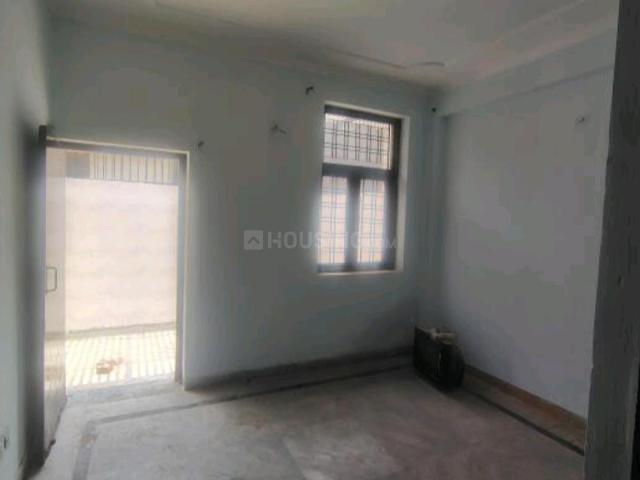 2 BHK Independent House in MU II for rent Greater Noida. The reference number is 21109077