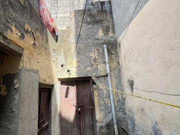 2 BHK Independent House in Munirka for resale New Delhi. The reference number is 20342182
