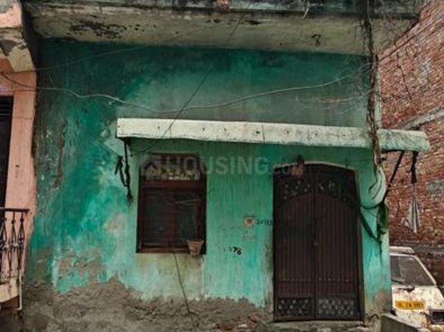 2 BHK Independent House in Mukundpur for resale New Delhi. The reference number is 21096063