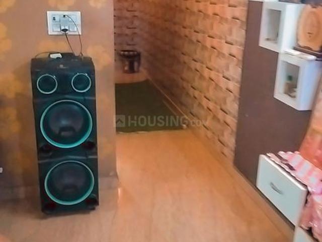 2 BHK Independent House in Mukherjee Nagar for resale New Delhi. The reference number is 21228663