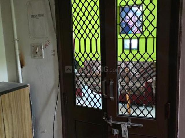 2 BHK Apartment in Naranpura for rent Ahmedabad. The reference number is 21255210