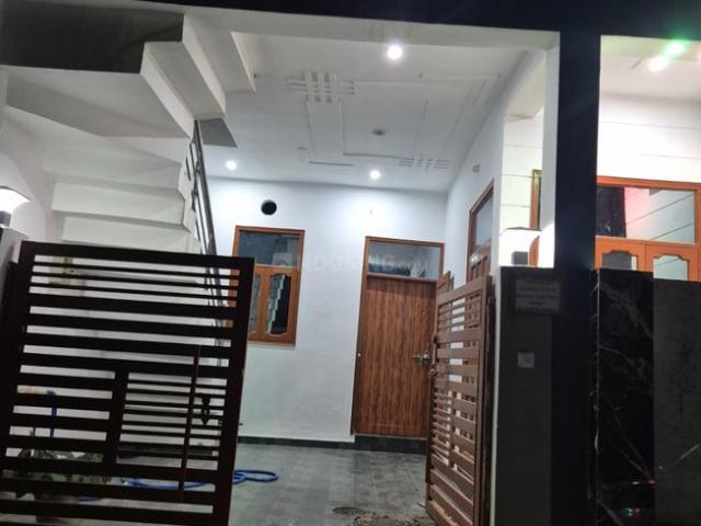 2 BHK Independent House in Natkur for rent Lucknow. The reference number is 18320374