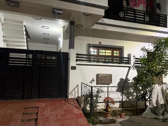 2 BHK Independent House in Nawabganj for rent Barabanki. The reference number is 20685378