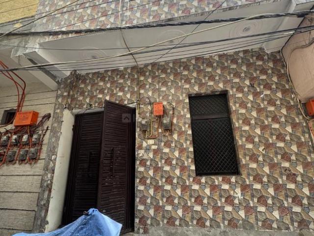 2 BHK Independent House in Nawada for resale New Delhi. The reference number is 20027382
