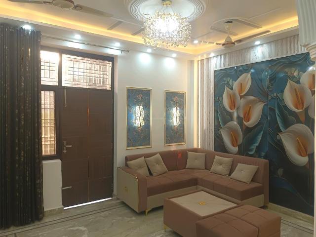 2 BHK Independent House in Nawada for resale New Delhi. The reference number is 21226260