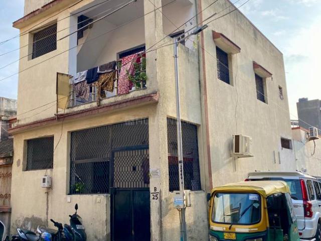 2 BHK Independent House in Noble Nagar Tenament for resale Ahmedabad. The reference number is 21079502
