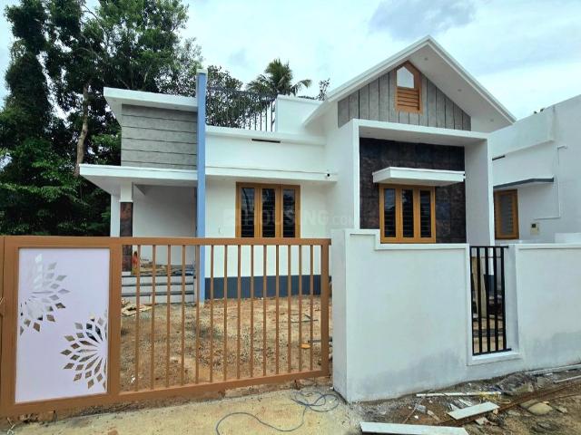 2 BHK Independent House in North Parvur for resale Kochi. The reference number is 20268840
