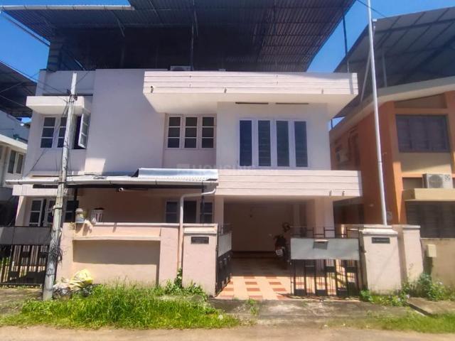 2 BHK Independent House in Panampilly Nagar for rent Kochi. The reference number is 21301083