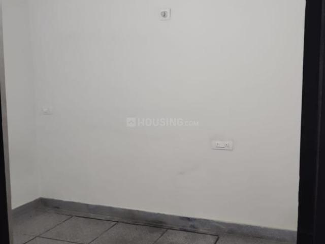2 BHK Independent House in Paschim Vihar for rent New Delhi. The reference number is 21300148