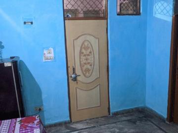 2 BHK Independent House in Patparganj for resale New Delhi. The reference number is 6619693