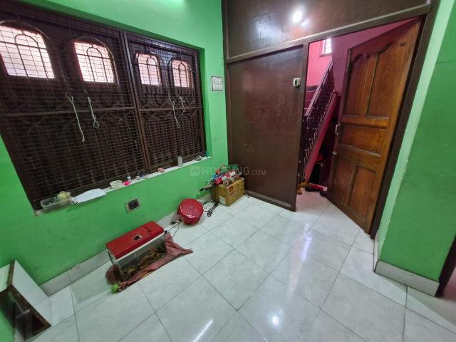 2 BHK Independent House in Phool Bagan for rent Kolkata. The reference number is 16912800