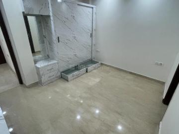 2 BHK Independent House in Pitampura for rent New Delhi. The reference number is 19300565