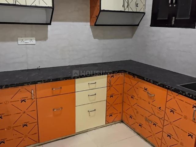 2 BHK Independent House in Pochanpur Colony for rent New Delhi. The reference number is 20394161