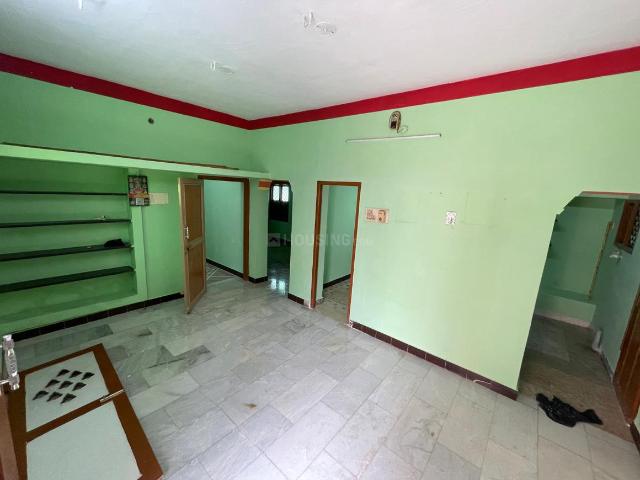 2 BHK Independent House in Podumbu for rent Madurai. The reference number is 21006094