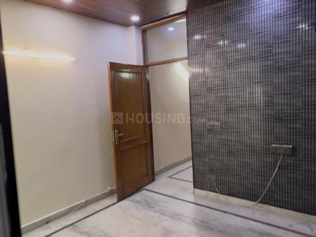 2 BHK Independent House in Pragati Vihar for resale New Delhi. The reference number is 21053802