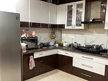 2 BHK Independent House in Punjabi Bagh for resale New Delhi. The reference number is 20515584